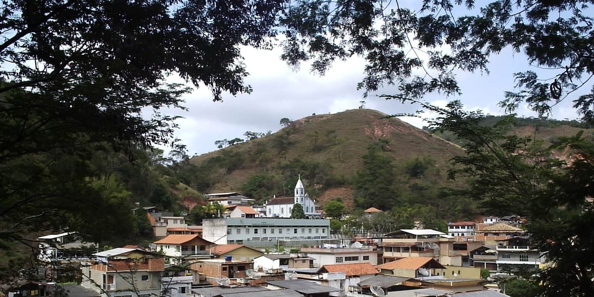 Vista urbana de São Sebastião do Alto, na Região Serrana