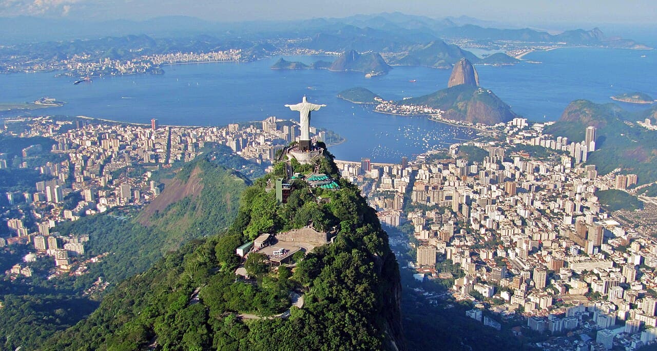 Vista da cidade do Rio de Janeiro e sua paisagem urbana